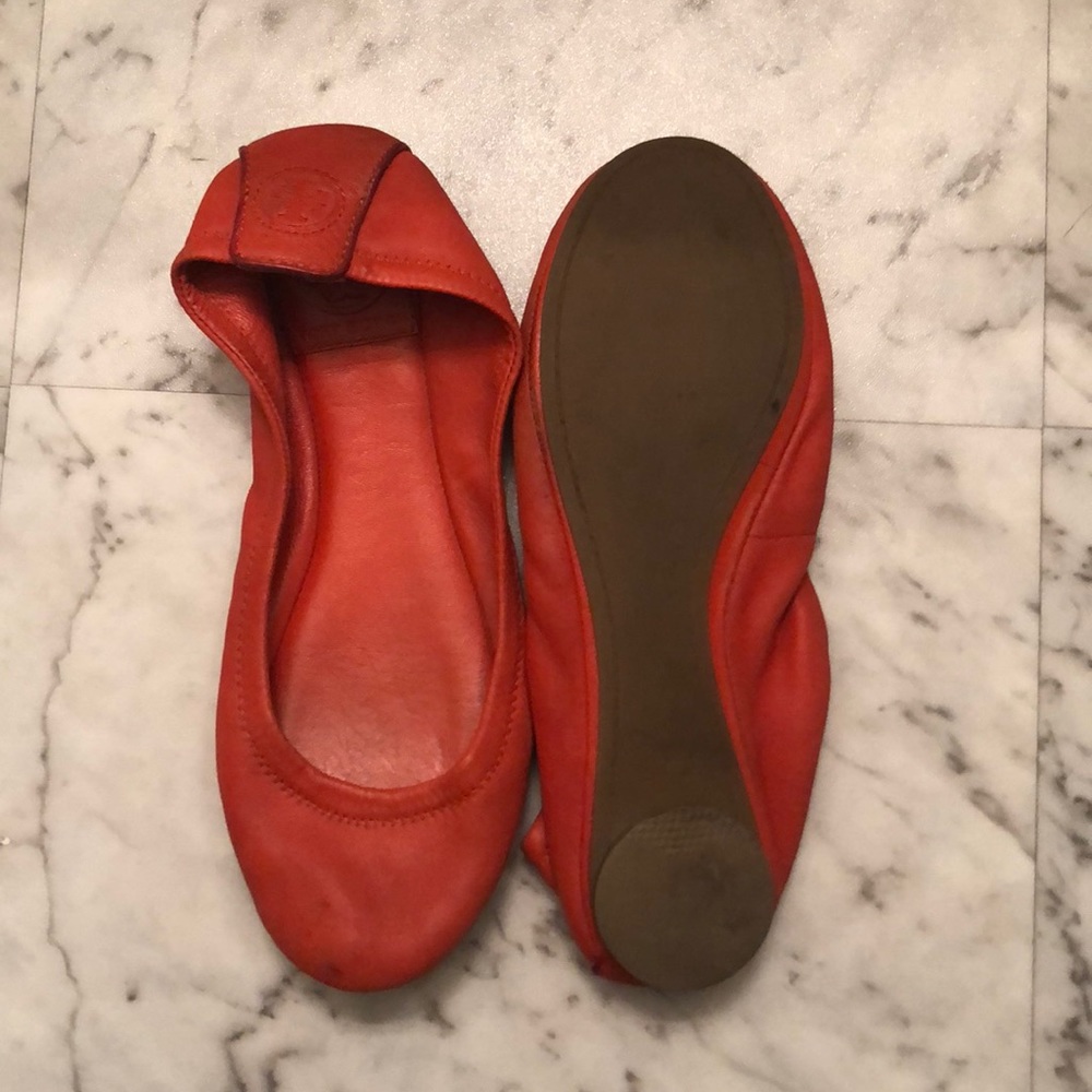 Flat shoes
